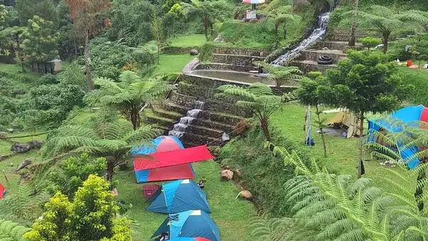 kolam renang <a href=